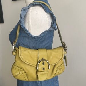 Vintage Coach 9247 Rare Soho Leather Hobo Small Flap Buckle Shoulder Handbag Y2K